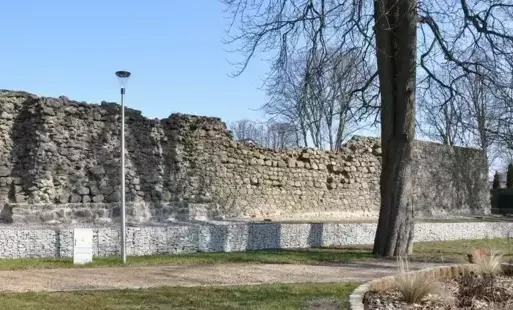Zdjęcie do Uroczyste otwarcie parku przy murze obronnym w Ińsku